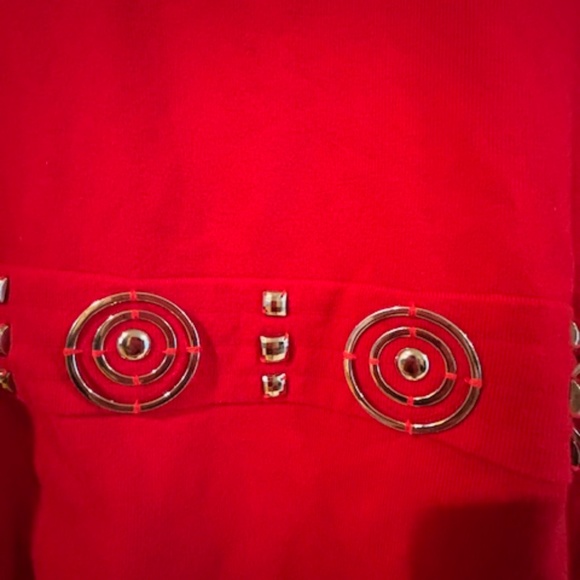 R*Q*T red studded top- XL- metal embellished- CUTE! - Picture 2 of 3